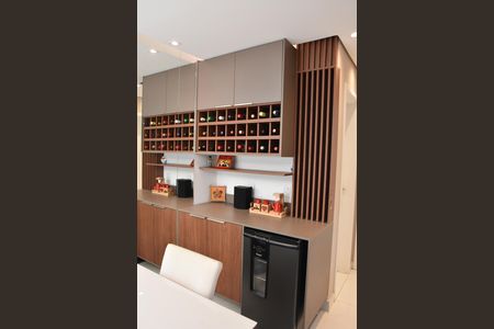 Apartamento à venda com 69m², 2 quartos e 2 vagas Apartamento à venda com 69m², 2 quartos e 2 vagasSala de Jantar detalhe