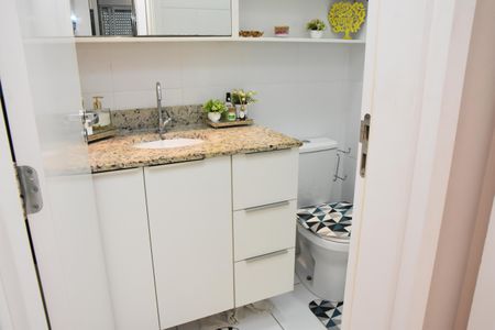Apartamento à venda com 69m², 2 quartos e 2 vagas Apartamento à venda com 69m², 2 quartos e 2 vagasbanheiro social