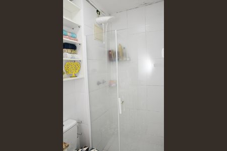 banheiro social box de apartamento à venda com 2 quartos, 69m² em Medeiros, Jundiaí