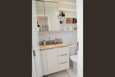Apartamento à venda com 69m², 2 quartos e 2 vagas Apartamento à venda com 69m², 2 quartos e 2 vagasbanheiro da suite