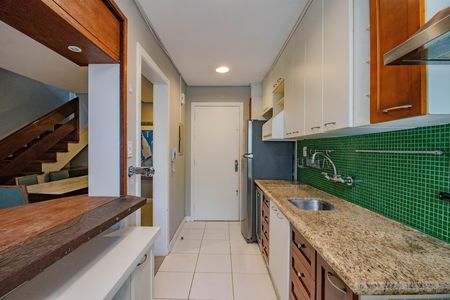 Apartamento para alugar com 205m², 3 quartos e 1 vagaCozinha