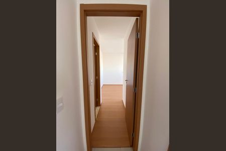 Corredor de apartamento para alugar com 2 quartos, 50m² em Chacaras Dona Ge, Goiânia