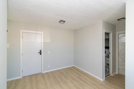 Sala de apartamento à venda com 2 quartos, 46m² em Ramos, Rio de Janeiro