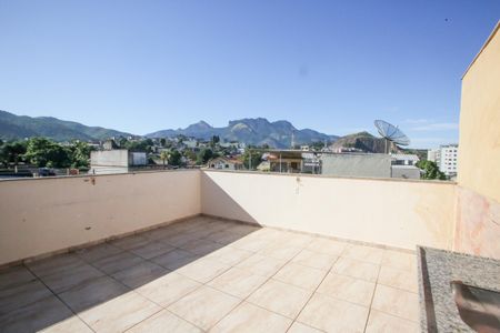 Casa à venda com 120m², 4 quartos e 2 vagasTerraço