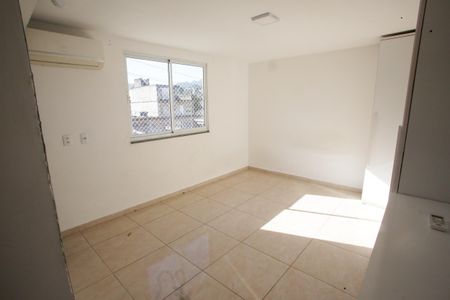 Casa à venda com 120m², 4 quartos e 2 vagasQuarto Suíte 2