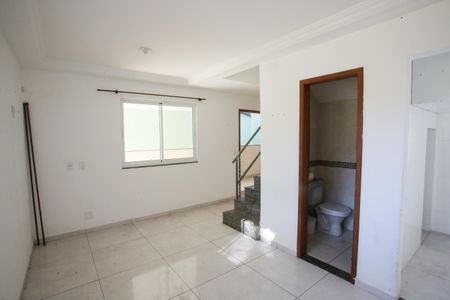 Casa à venda com 120m², 4 quartos e 2 vagasSala