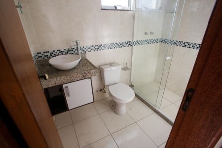 Casa à venda com 120m², 4 quartos e 2 vagasBanheiro da Suíte 1