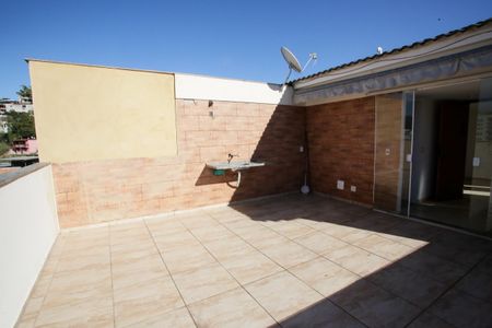 Casa à venda com 120m², 4 quartos e 2 vagasTerraço