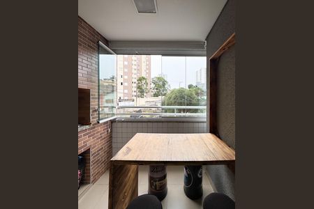Apartamento para alugar com 65m², 2 quartos e 1 vaga Apartamento para alugar com 65m², 2 quartos e 1 vagaSacada