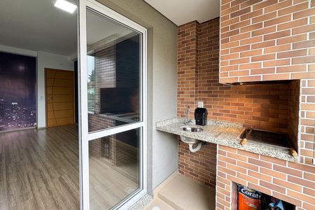 Apartamento para alugar com 65m², 2 quartos e 1 vaga Apartamento para alugar com 65m², 2 quartos e 1 vagaSacada