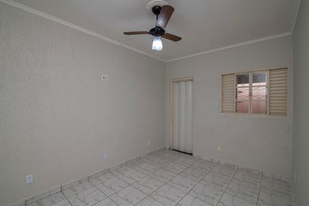 Casa para alugar com 120m², 2 quartos e 1 vaga Casa para alugar com 120m², 2 quartos e 1 vagaSuíte