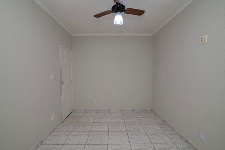 Casa para alugar com 120m², 2 quartos e 1 vaga Casa para alugar com 120m², 2 quartos e 1 vagaSuíte