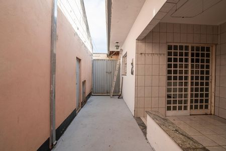 Casa para alugar com 120m², 2 quartos e 1 vaga Casa para alugar com 120m², 2 quartos e 1 vagaQuintal