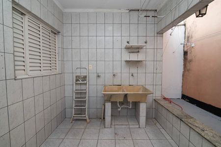 Casa para alugar com 120m², 2 quartos e 1 vaga Casa para alugar com 120m², 2 quartos e 1 vagaÁrea de Serviço