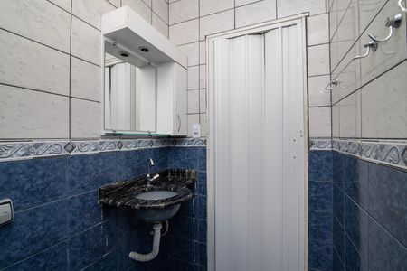 Casa para alugar com 120m², 2 quartos e 1 vaga Casa para alugar com 120m², 2 quartos e 1 vagaBanheiro da Suíte
