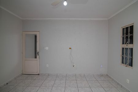 Casa para alugar com 120m², 2 quartos e 1 vaga Casa para alugar com 120m², 2 quartos e 1 vagaSala