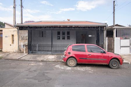 Casa para alugar com 120m², 2 quartos e 1 vaga Casa para alugar com 120m², 2 quartos e 1 vagaFachada