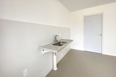 Cozinha de apartamento à venda com 2 quartos, 51m² em Estoril, Belo Horizonte