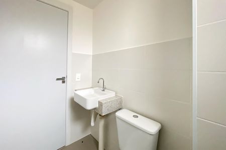 Apartamento à venda com 51m², 2 quartos e 1 vaga Apartamento à venda com 51m², 2 quartos e 1 vagaBanheiro