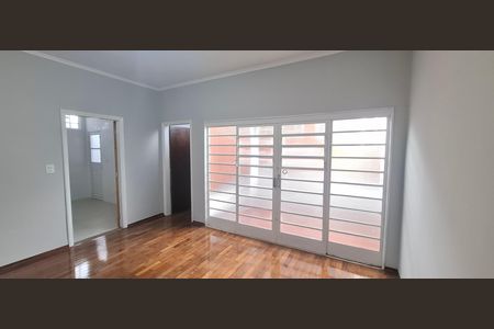 Casa para alugar com 175m², 3 quartos e 2 vagas Casa para alugar com 175m², 3 quartos e 2 vagasSala de Jantar