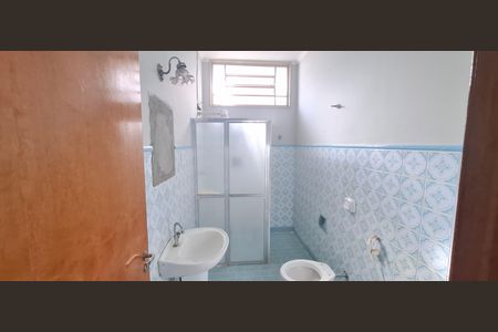 Casa para alugar com 175m², 3 quartos e 2 vagas Casa para alugar com 175m², 3 quartos e 2 vagasBanheiro da Suíte