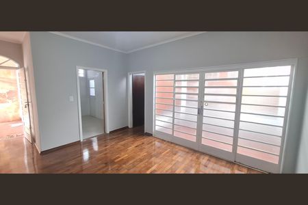 Sala de Jantar de casa para alugar com 3 quartos, 175m² em Jardim Macedo, Ribeirão Preto