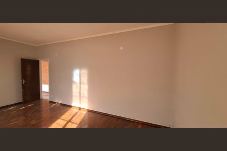 Casa para alugar com 175m², 3 quartos e 2 vagas Casa para alugar com 175m², 3 quartos e 2 vagasSala