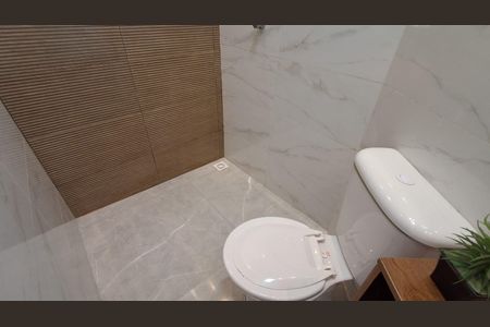 Casa à venda com 136m², 3 quartos e 1 vaga Casa à venda com 136m², 3 quartos e 1 vagaBanheiro Suíte 2