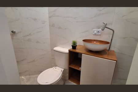 Casa à venda com 136m², 3 quartos e 1 vaga Casa à venda com 136m², 3 quartos e 1 vagaBanheiro Suíte 2