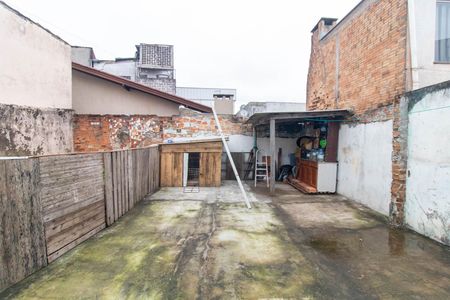 Casa à venda com 70m², 2 quartos e 1 vaga Casa à venda com 70m², 2 quartos e 1 vagaQuintal