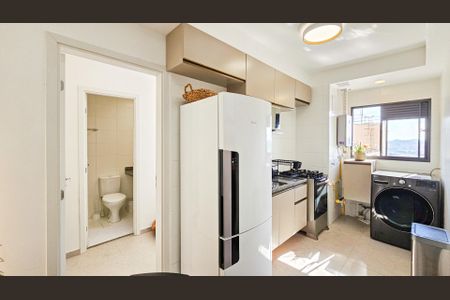 Apartamento à venda com 54m², 2 quartos e 1 vaga Apartamento à venda com 54m², 2 quartos e 1 vagaCozinha e Área de Serviço