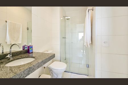 Apartamento à venda com 54m², 2 quartos e 1 vaga Apartamento à venda com 54m², 2 quartos e 1 vagaBanheiro da Suíte 2