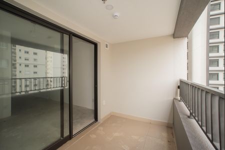 Studio à venda com 26m², 1 quarto e sem vaga Studio à venda com 26m², 1 quarto e sem vagaVaranda