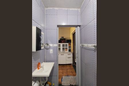 Casa à venda com 125m², 2 quartos e 1 vaga Casa à venda com 125m², 2 quartos e 1 vagaBanheiro de serviço