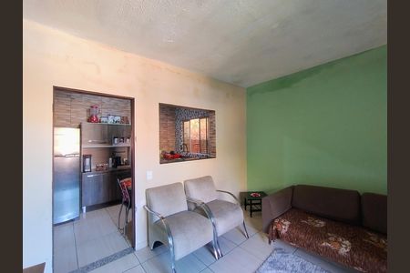 Casa à venda com 125m², 2 quartos e 1 vaga Casa à venda com 125m², 2 quartos e 1 vagaSala