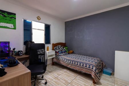 Quarto 2 de casa à venda com 5 quartos, 180m² em Lauzane Paulista, São Paulo