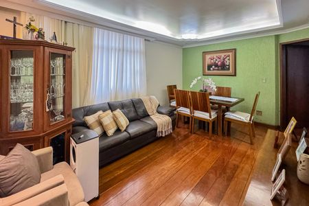 Apartamento para alugar com 85m², 3 quartos e sem vaga Apartamento para alugar com 85m², 3 quartos e sem vagaSala