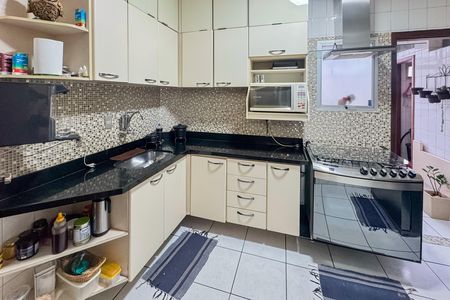 Apartamento para alugar com 85m², 3 quartos e sem vaga Apartamento para alugar com 85m², 3 quartos e sem vagaCozinha