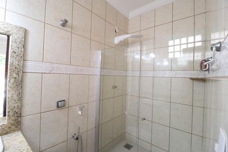 Casa para alugar com 200m², 4 quartos e 2 vagasBanheiro do Quarto 2