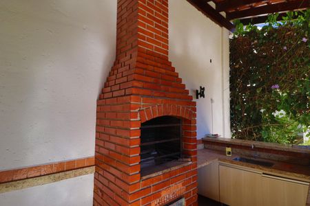 Casa para alugar com 200m², 4 quartos e 2 vagasChurrasqueira