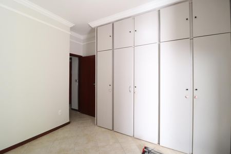 Casa para alugar com 200m², 4 quartos e 2 vagasQuarto 2 - Suíte