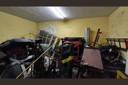Garagem de casa à venda com 4 quartos, 252m² em Jardim Etelvina, São Paulo