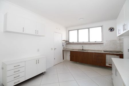 Apartamento à venda com 180m², 3 quartos e 2 vagas Apartamento à venda com 180m², 3 quartos e 2 vagasCozinha