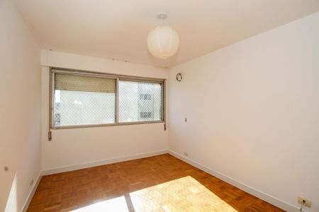 Apartamento à venda com 180m², 3 quartos e 2 vagas Apartamento à venda com 180m², 3 quartos e 2 vagasQuarto 1