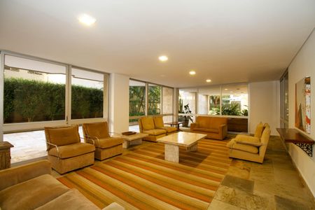 Apartamento à venda com 180m², 3 quartos e 2 vagas Apartamento à venda com 180m², 3 quartos e 2 vagasÁrea Comum - Sala de Reunião