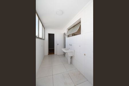 Apartamento à venda com 180m², 3 quartos e 2 vagas Apartamento à venda com 180m², 3 quartos e 2 vagasÁrea de Serviço