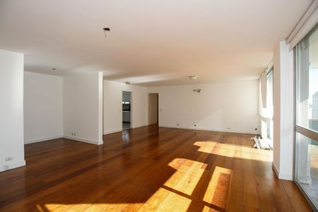 Apartamento à venda com 180m², 3 quartos e 2 vagas Apartamento à venda com 180m², 3 quartos e 2 vagasSala