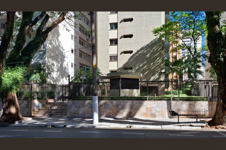Apartamento à venda com 180m², 3 quartos e 2 vagas Apartamento à venda com 180m², 3 quartos e 2 vagasFachada do Prédio