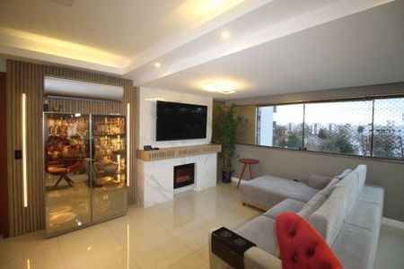 Apartamento à venda com 112m², 3 quartos e 2 vagasSala