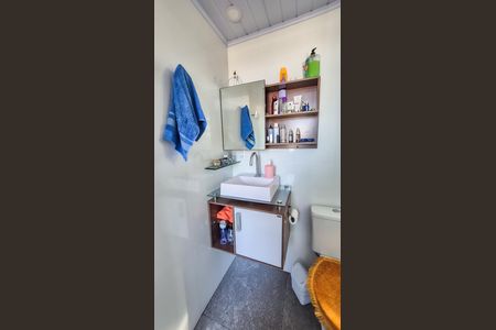 Casa à venda com 179m², 2 quartos e sem vaga Casa à venda com 179m², 2 quartos e sem vagaBanheiro - Quarto 2 - 2° andar